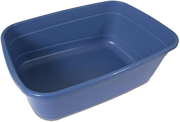 Photo of a blue Petmate Giant Litter Box